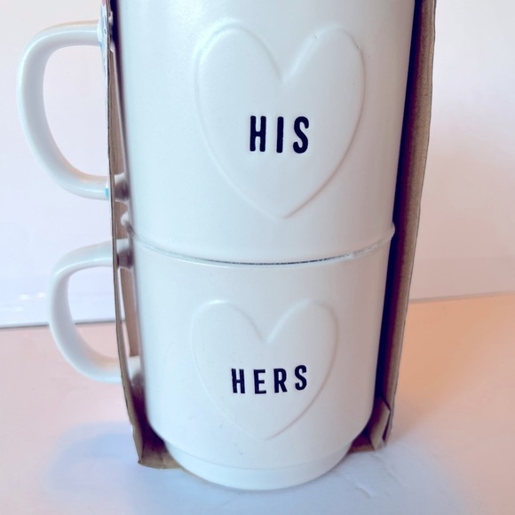 NEW in Box Stackable Set of 2 His and Her Mugs, Heart Stack, Bridal Shower - Picture 7 of 7